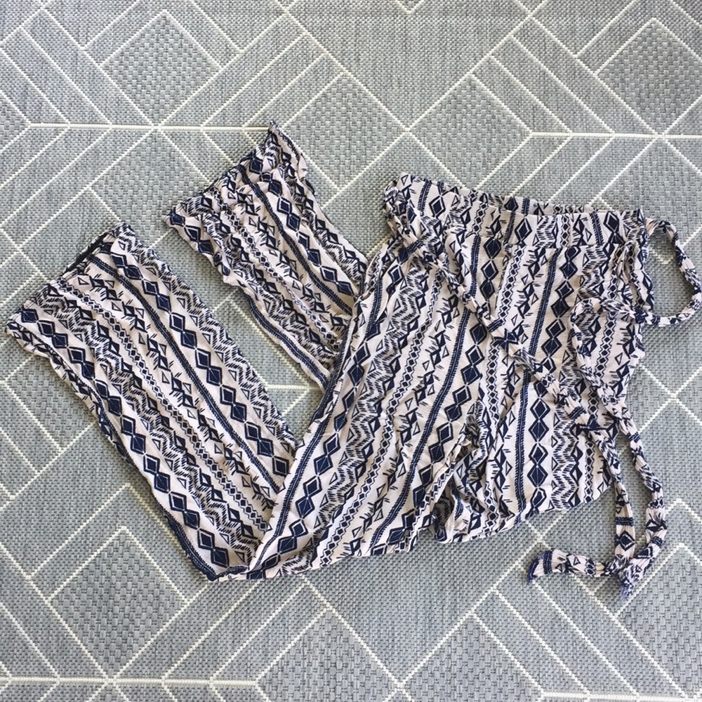 Wide leg flowy pants